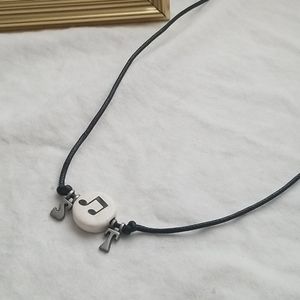 Music necklace